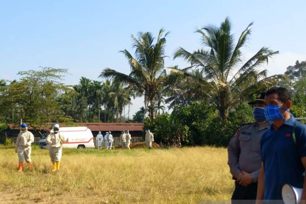 Warga Limapuluh Kota yang dimakamkan dengan protap COVID-19 dinyatakan negatif