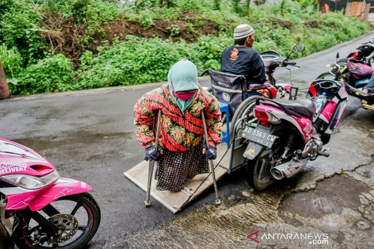 Pertamina gandeng Komunitas Difabel Ampel layani pengantaran elpiji