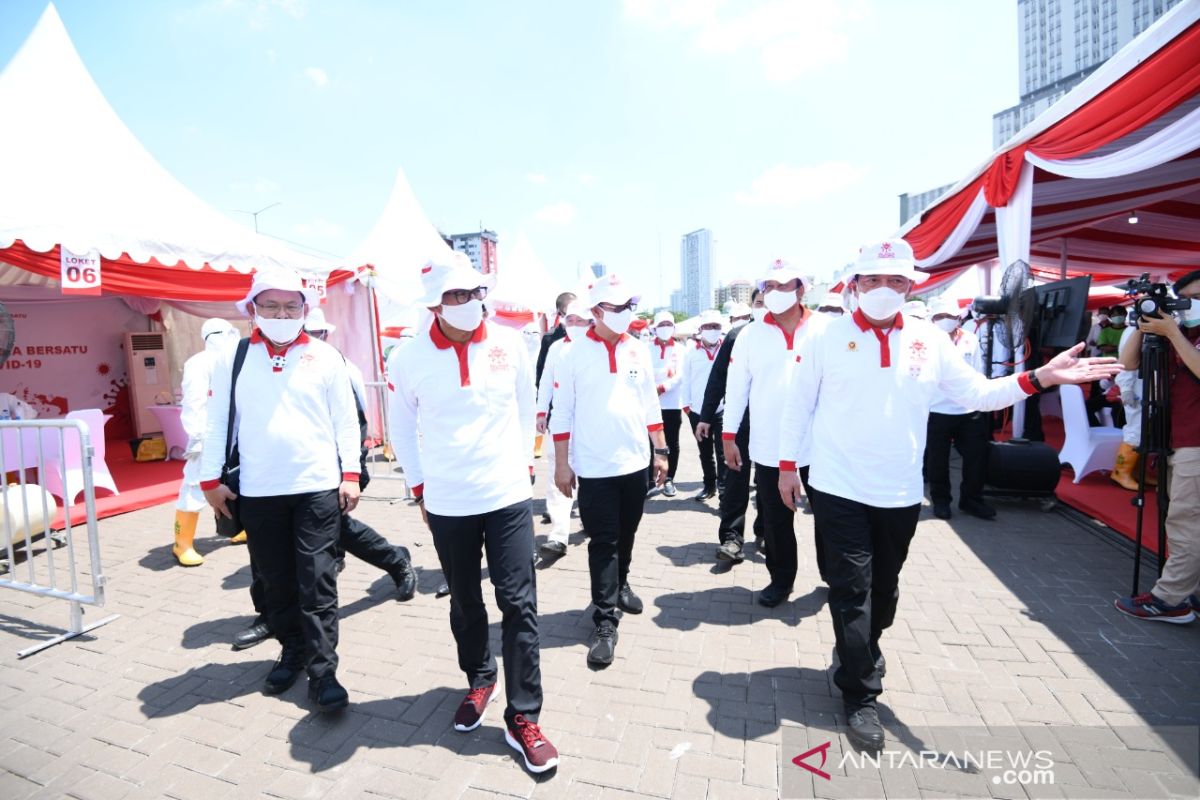 Ribuan Relawan Deklarasikan Bersatu Selamatkan Bangsa Dari COVID-19 ...