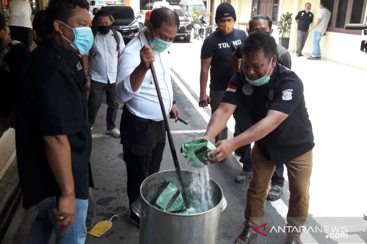 Polrestabes Medan musnahkan 15 kg sabu-sabu dari 4 tersangka
