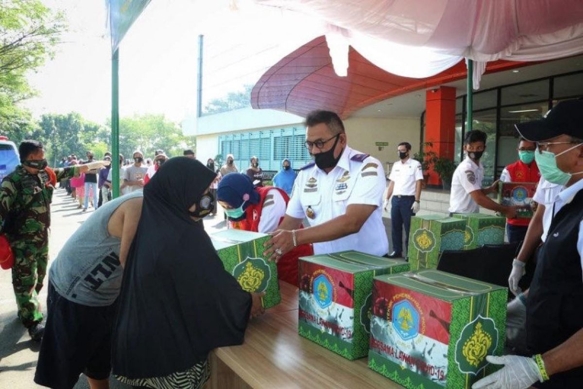 PPI Curug salurkan kebutuhan pokok ke 200 Warga Tangerang