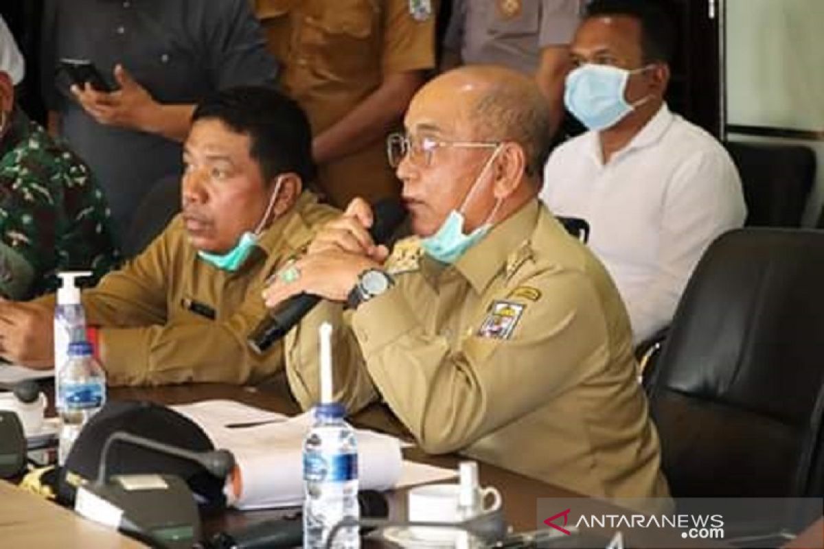 Bupati Pelalawan minta perusahaan swasta sediakan wastafel portabel di fasilitas publik