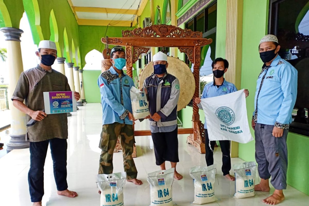 BKPRMI Bangka berhasil salurkan 250 paket sembako