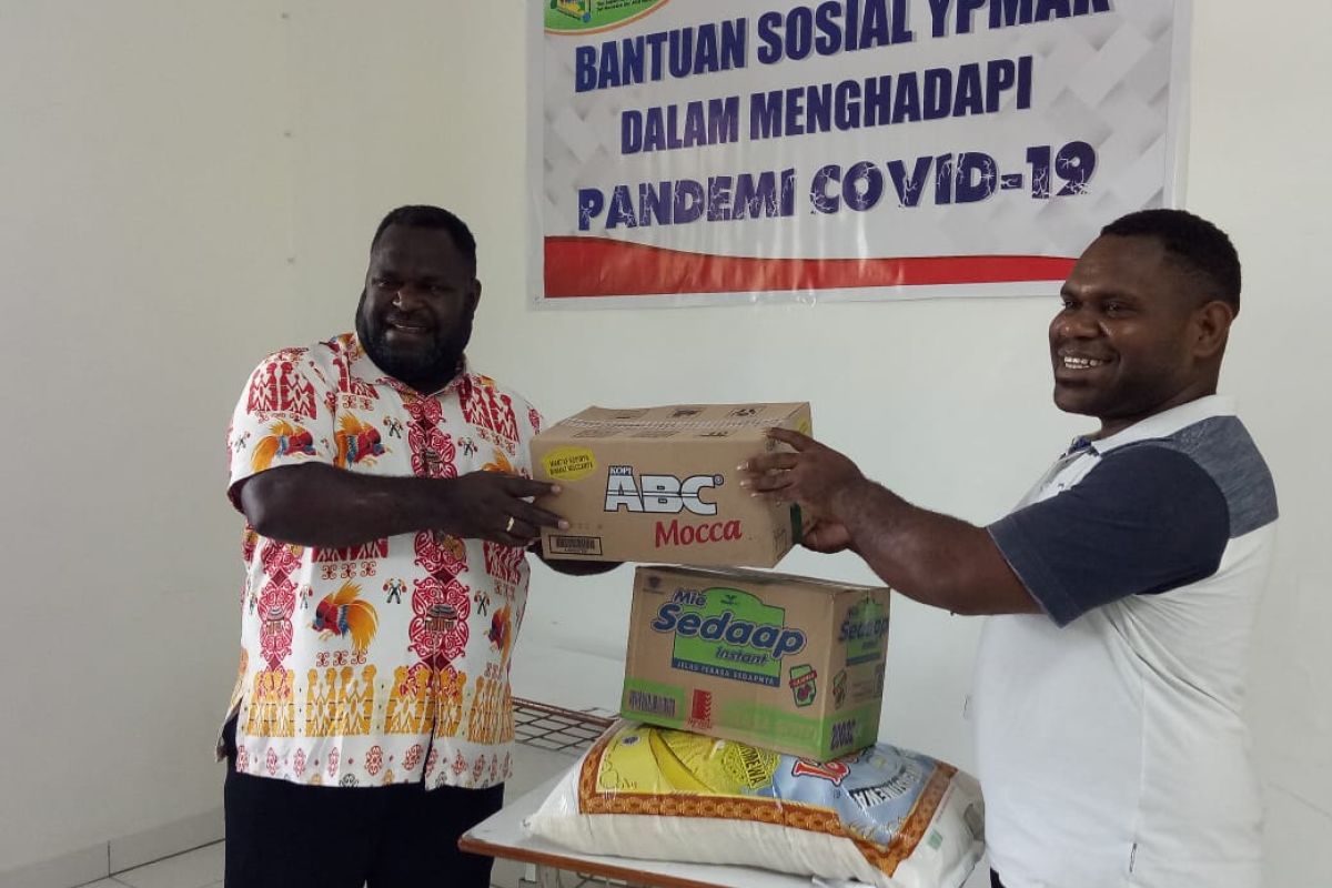 Freeport Indonesia-YPMAK distribusikan bahan pangan untuk masyarakat di Papua