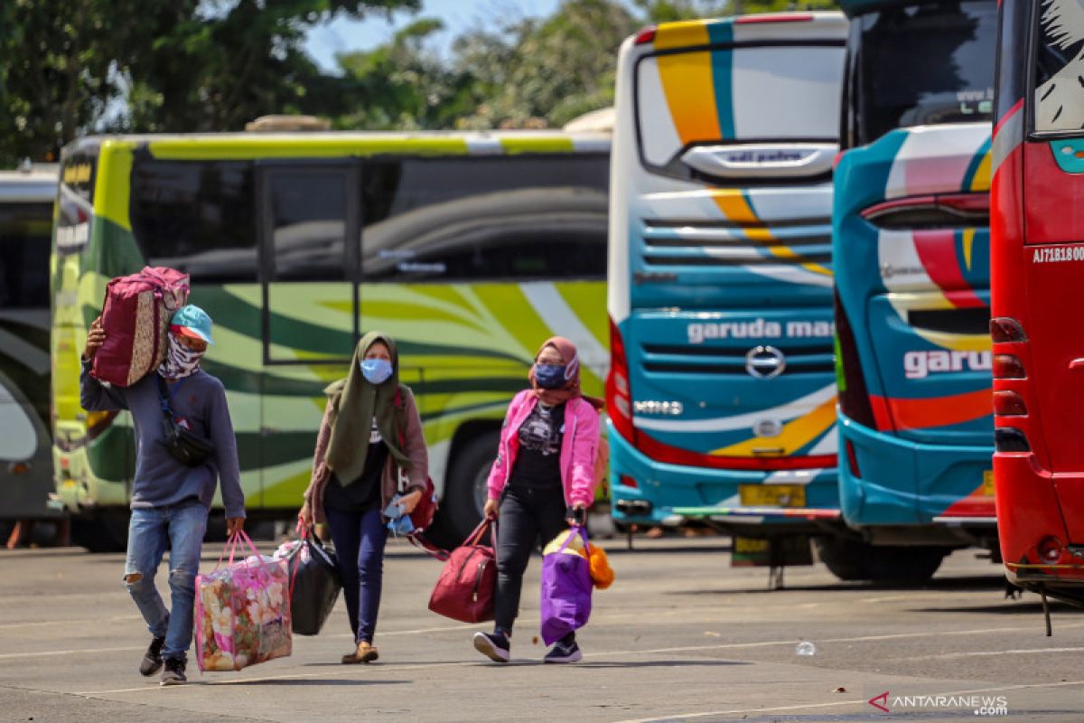 Kemarin, Presiden jelaskan larangan mudik hingga MPR bicara KKB