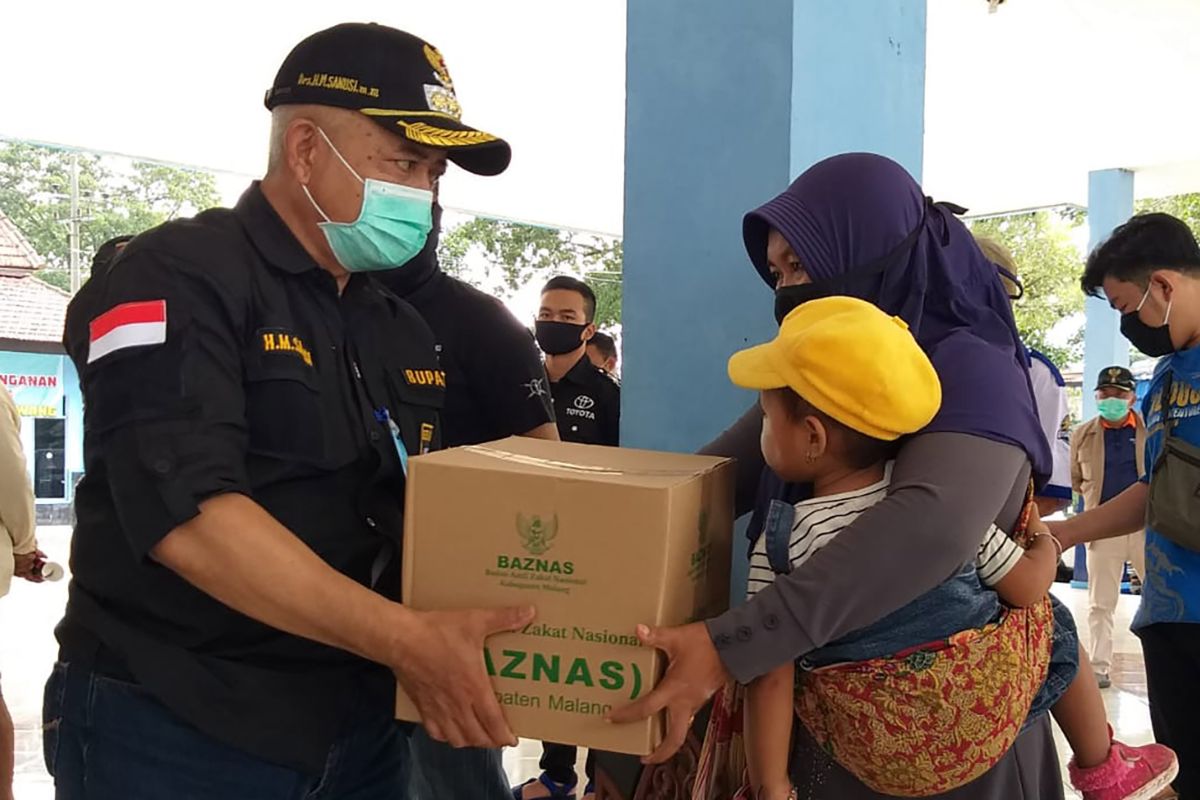 Pemkab Malang salurkan bantuan APD untuk tenaga medis