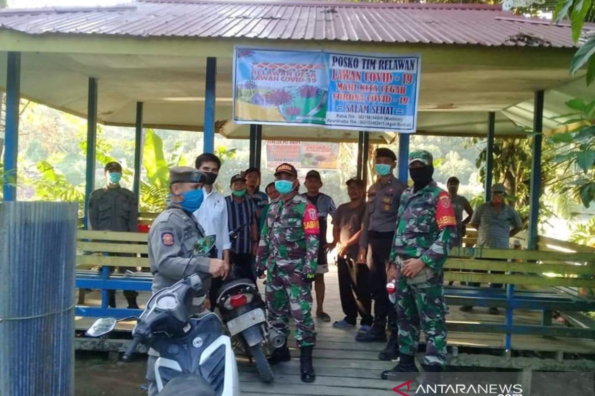 Aparat gabungan Mahakam Ulu lakukan patroli cegah COVID-19