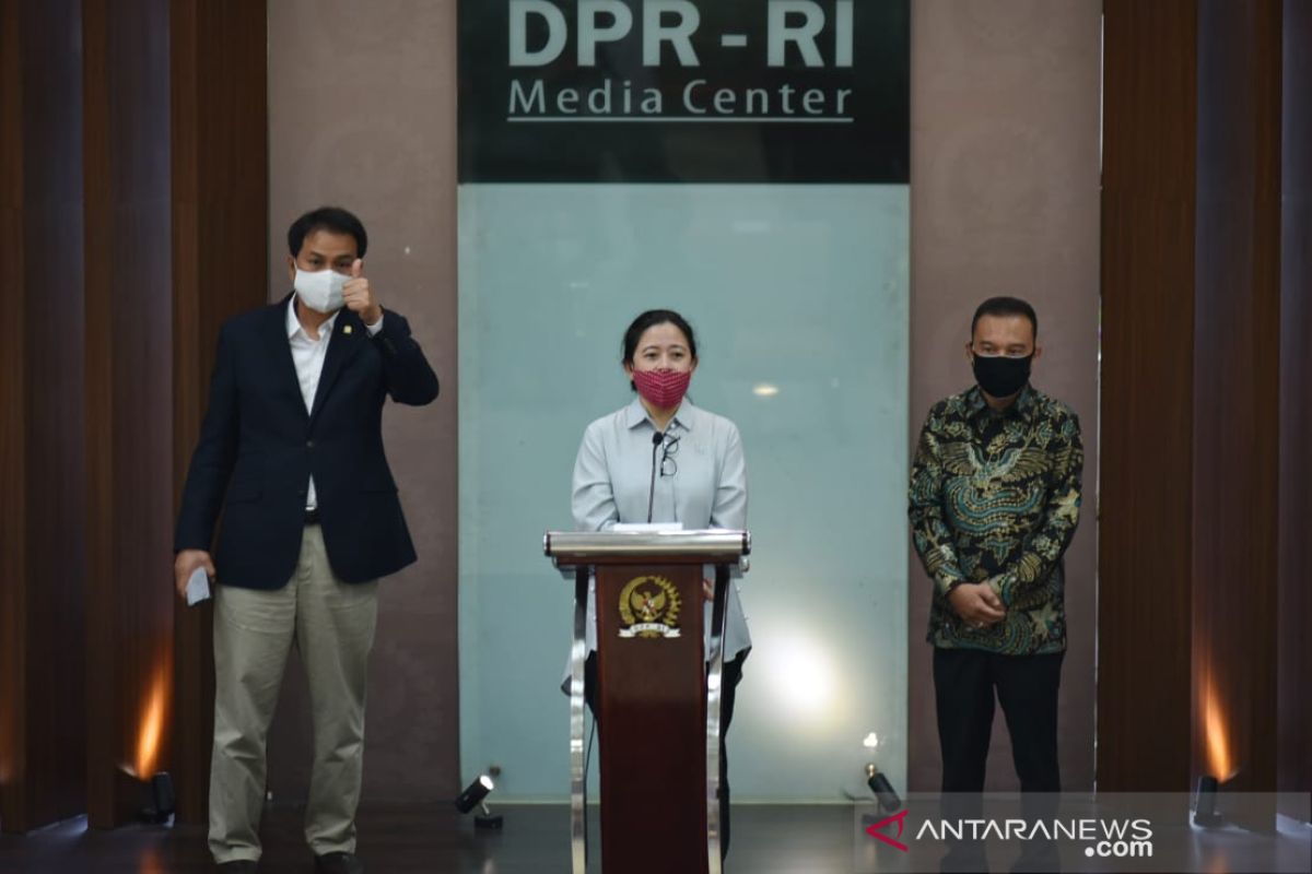 Puan: DPR fokus kerja penanganan pandemi COVID-19