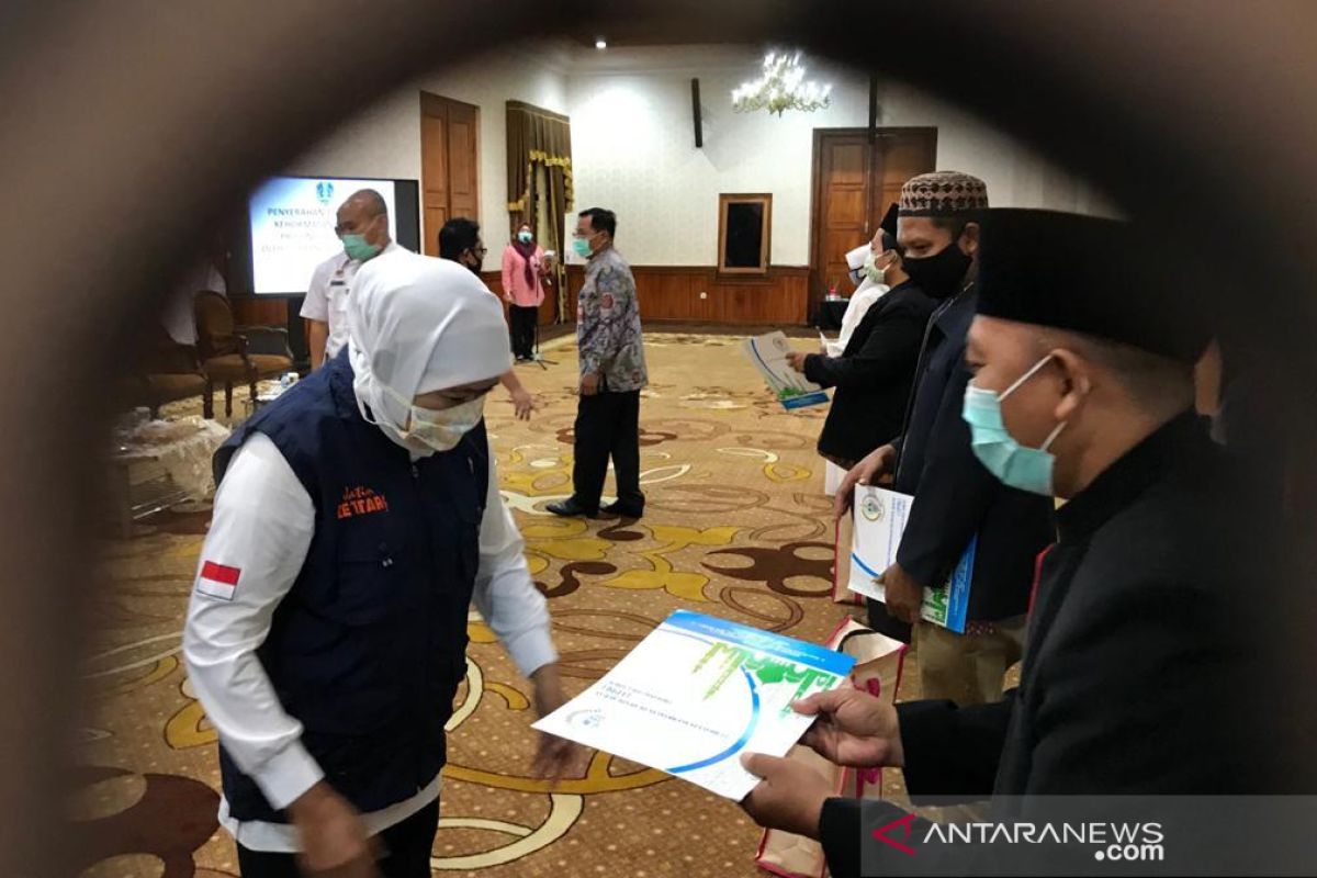 Pemprov Jatim  berikan tunjangan kehormatan penghafal Al-Qu'ran