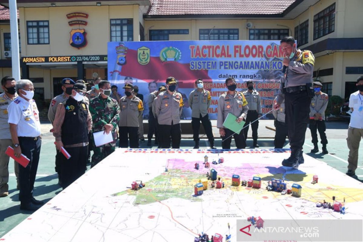 Banjarmasin holds Tactical Floor Game for PSBB
