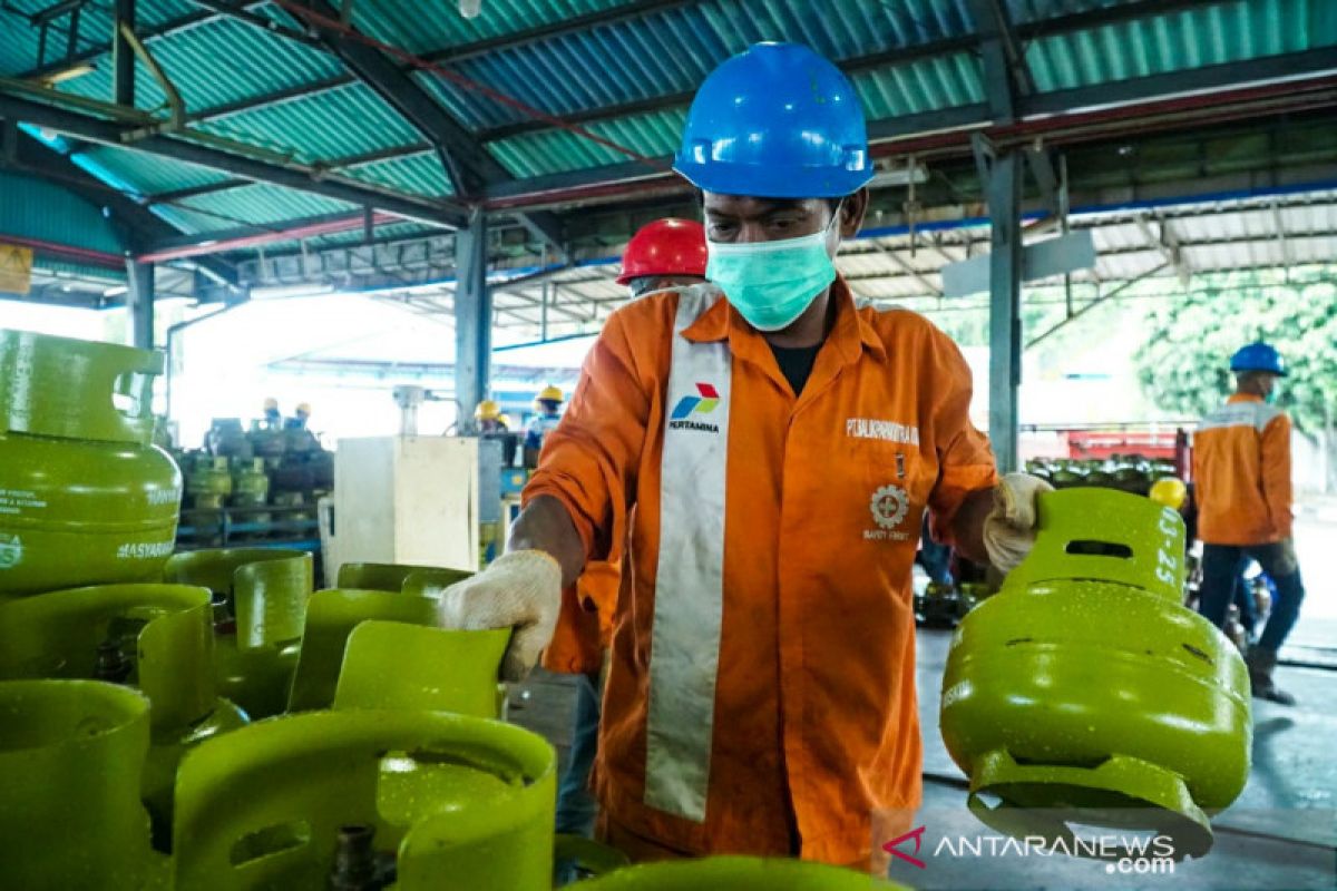 Pertamina pastikan pasokan LPG-BBM aman