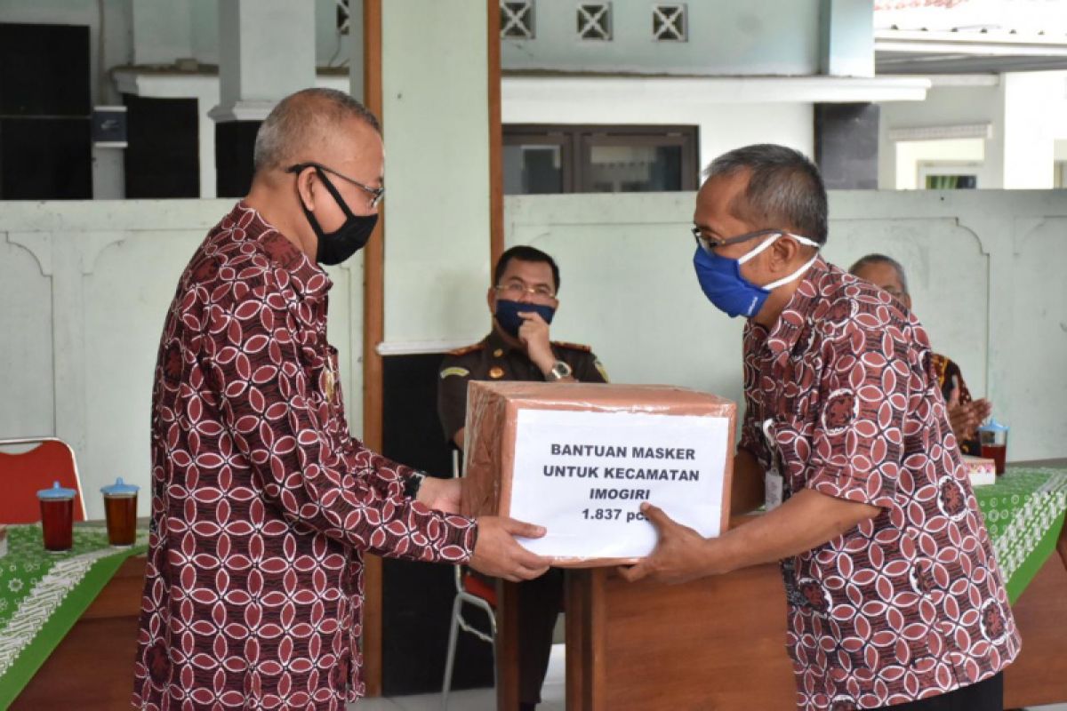 ASN Bantul donasikan ribuan paket sembako untuk warga terdampak COVID