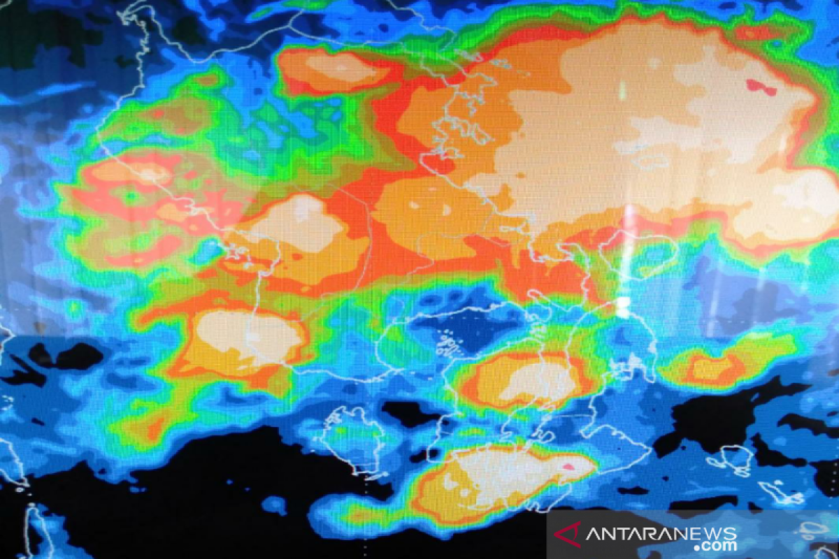 BMKG: Dinamika atmosfer tidak stabil berpotensi hujan lebat