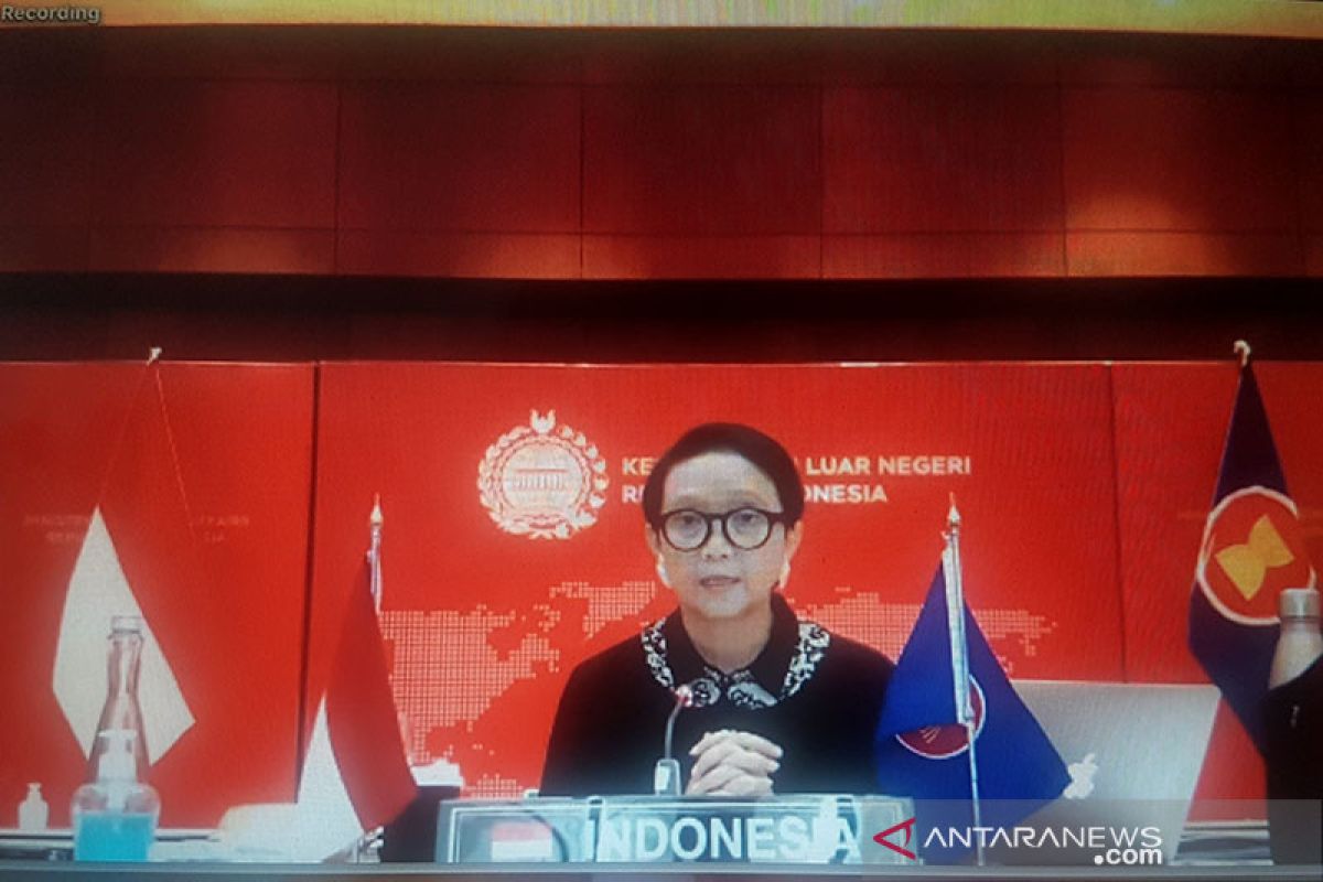 Menlu Retno jelaskan alasan Garuda Indonesia terbang ke Australia