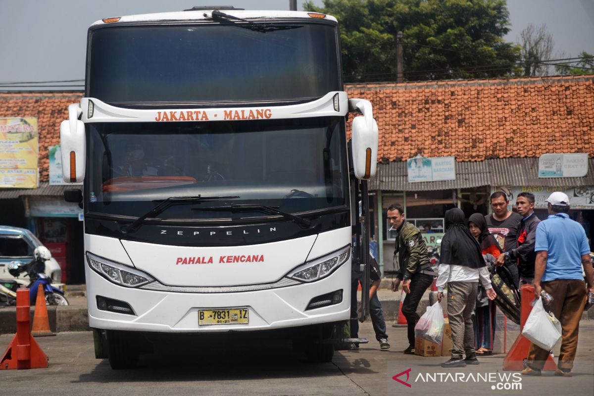 Larangan mudik efektif berlaku pada Jumat pukul 00.00 WIB