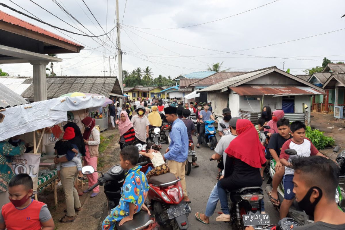 Masyarakat Tanjungpinang tetap berburu takjil di tengah pandemi COVID-19