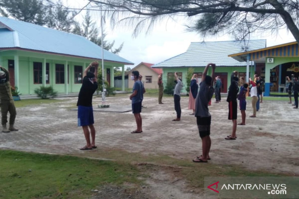 65 orang ikuti karantina di Pulau Serasan
