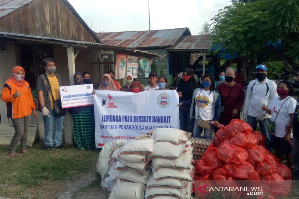 Lembaga kemanusiaan di Palu bantu warga terdampak pandemi COVID-19