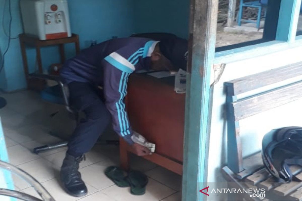 Polsek Banjarmasin Tengah selidiki temuan mayat di pos penjagaan kantor PDAM