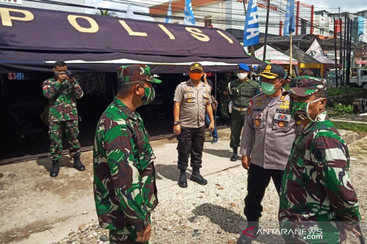 Kapolresta cek pelaksanaan Pos PSBB COVID-19 Kota Banjarmasin