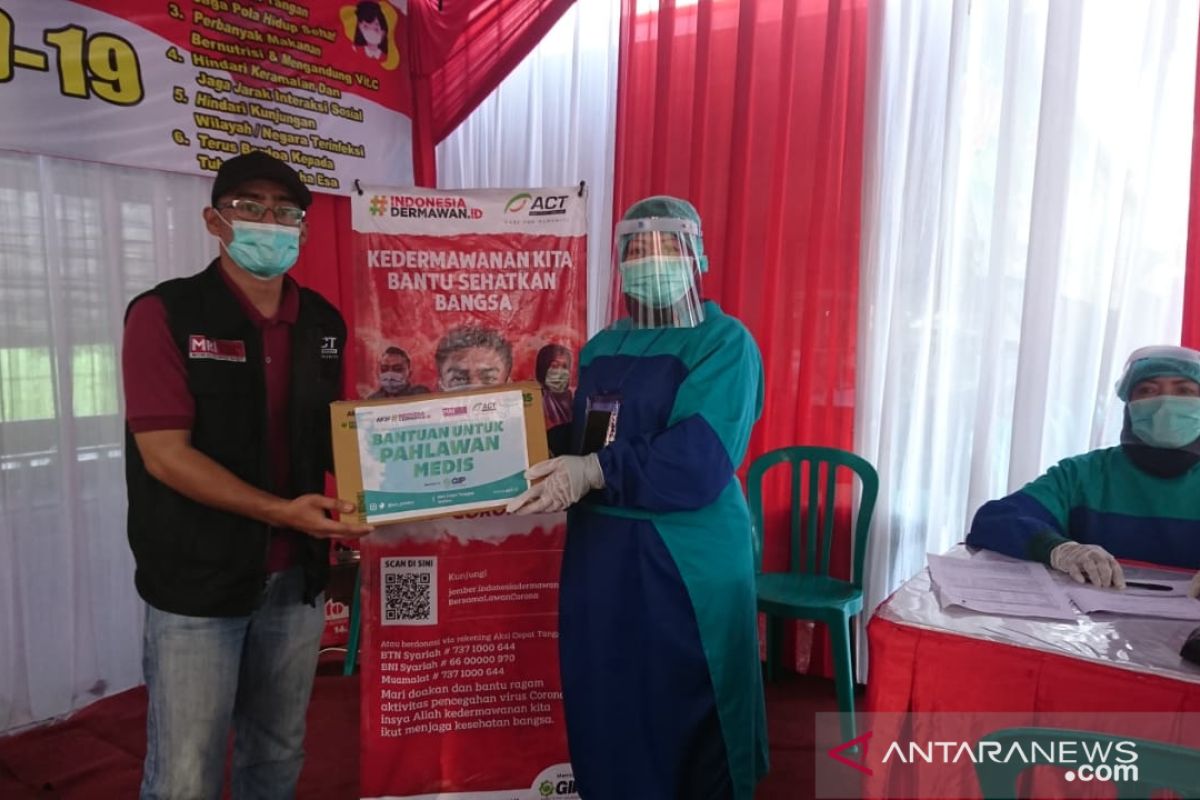 ACT-MRI Jember berikan bantuan kepada tim medis COVID-19