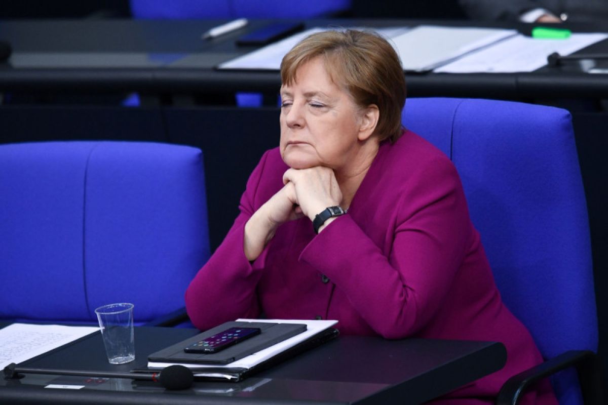 Merkel serukan perdamaian pasca pembunuhan "mengerikan" George Floyd
