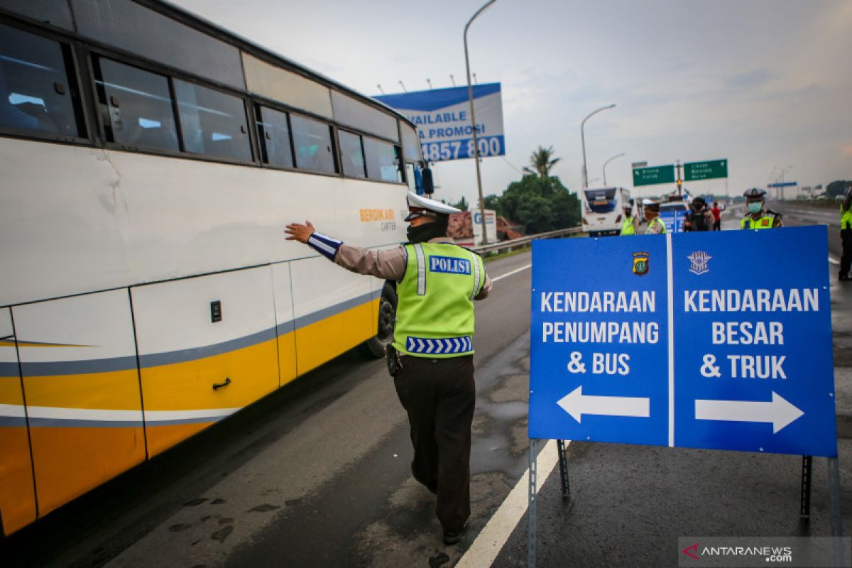 Polda Metro putar balik 5.809 kendaraan pada hari kelima Ramadhan