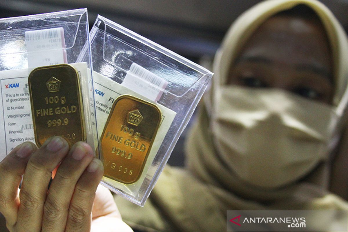 Harga emas Antam stagnanRp1,072 juta per gram