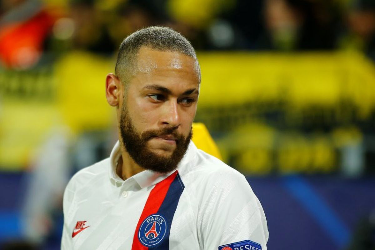 Bintang PSG Neymar dilanda kegelisahan, sepak bola kembali entah kapan