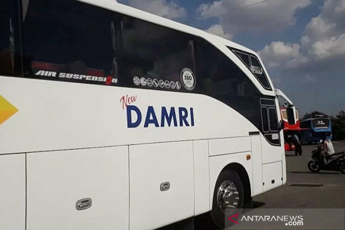 Damri layani pemulangan TKI laksanakan karantina