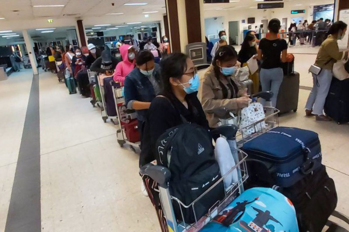 335 Indonesian migrant workers repatriated from Sri Lanka, Maldives