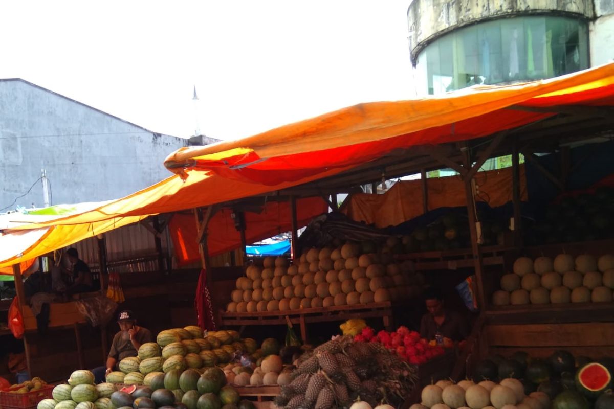 Stok Buah melon dan semangka membludak penuhi kebutuhan buka puasa