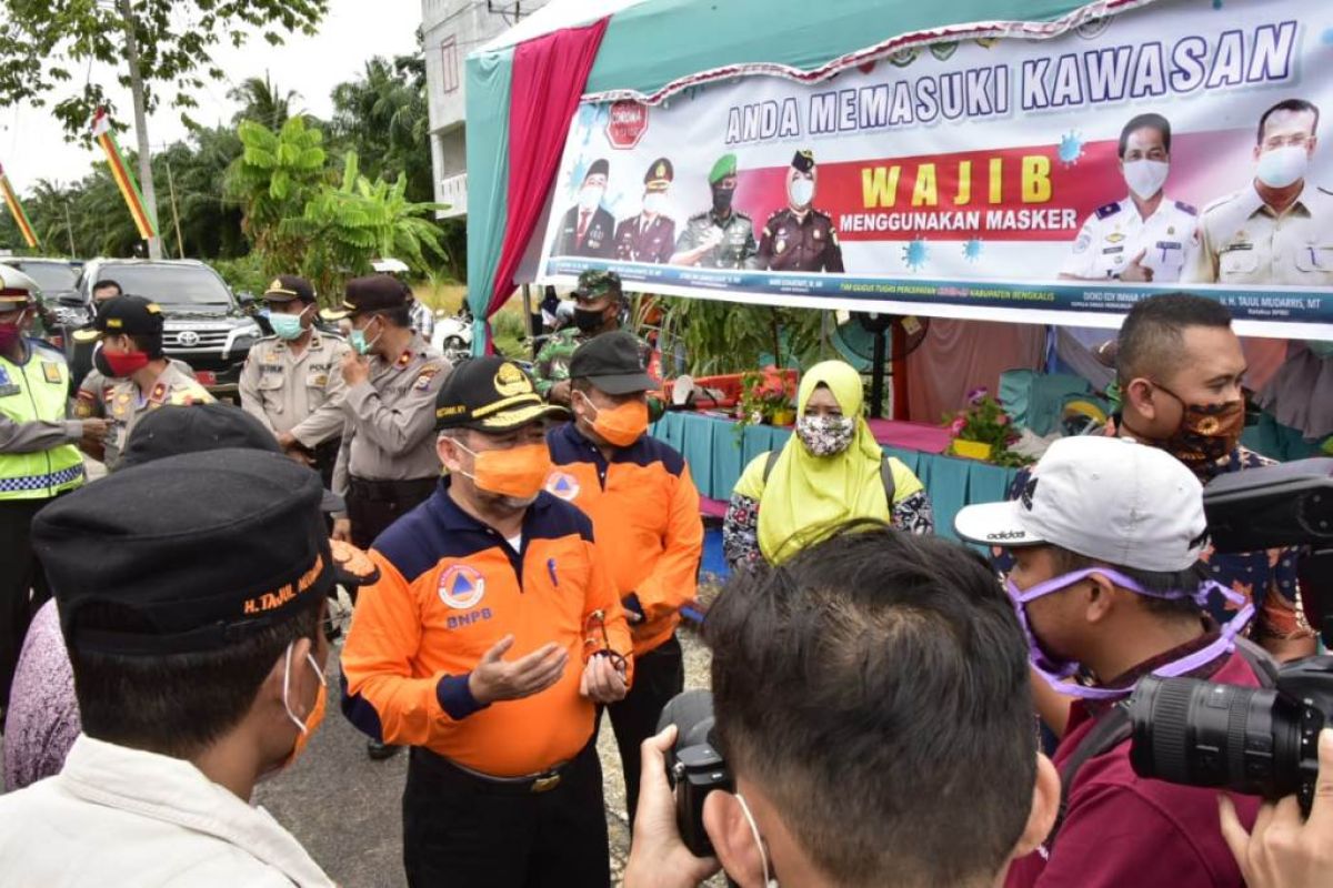 Tinjau Posko COVID-19, Ini harapan Plh Bupati Bengkalis