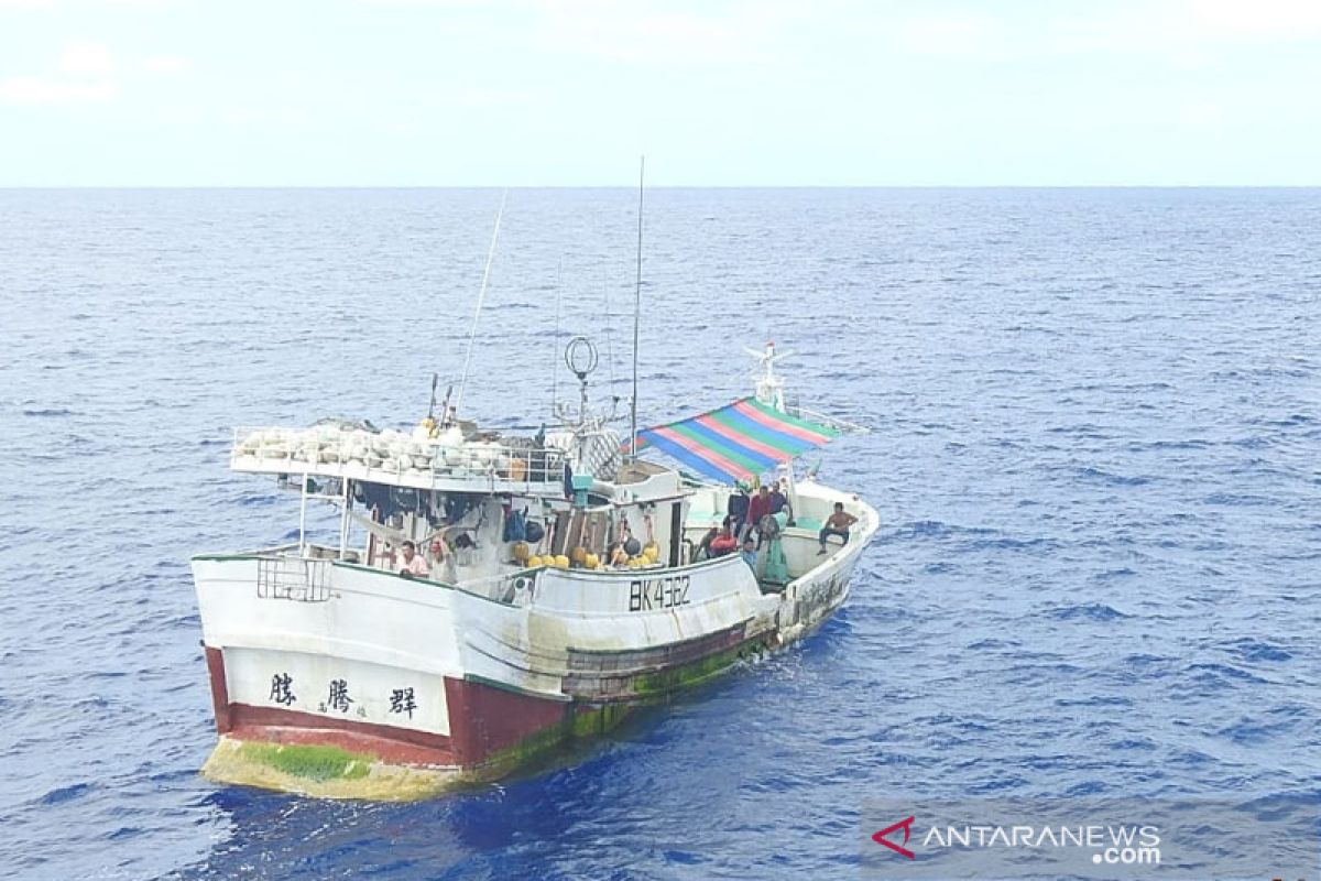 KKP lumpuhkan kapal ikan ilegal asal Filipina dan Taiwan