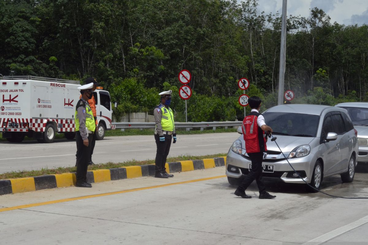 HK siagakan truk disinfektan dan ambulan di GT Simpang Pematang