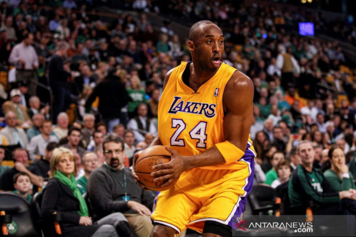 Kobe Bryant ditampilkan pada sampul video gim NBA 2K21