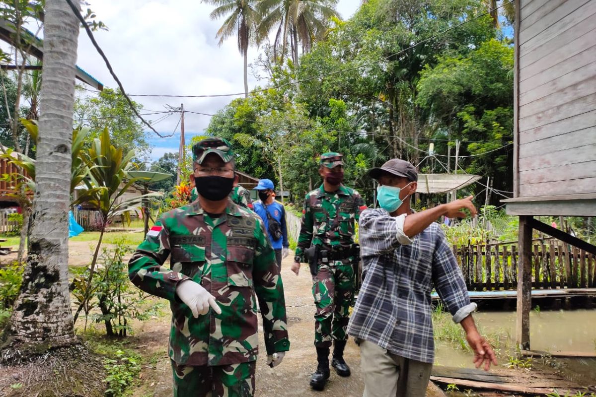 Ada warga positif COVID-19, Desa Suka Maju di semprot disinfektan