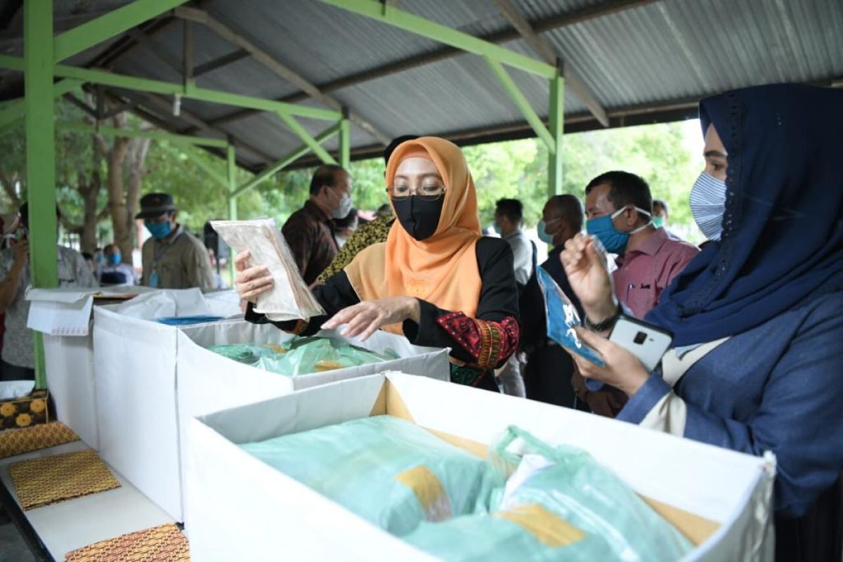 Tahap pertama, Pemerintah Aceh salurkan 215.000 masker