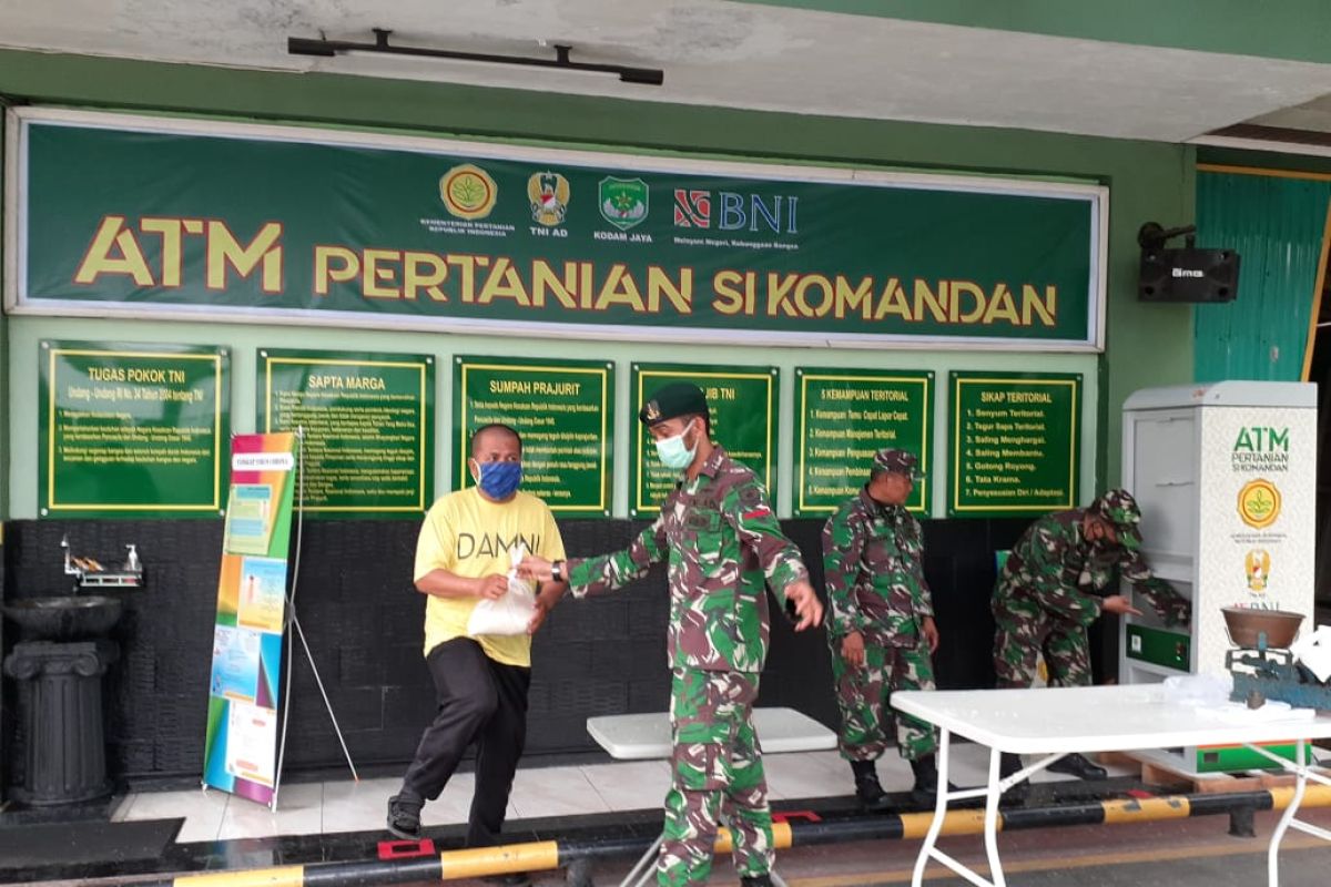 TNI sediakan beras gratis lewat ATM Pertanian "Sikomandan"