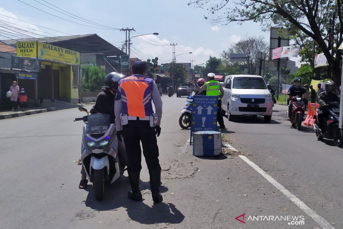 Polisi sebut sudah ada 3.682 kendaraan yang dihalau masuk Jawa Barat