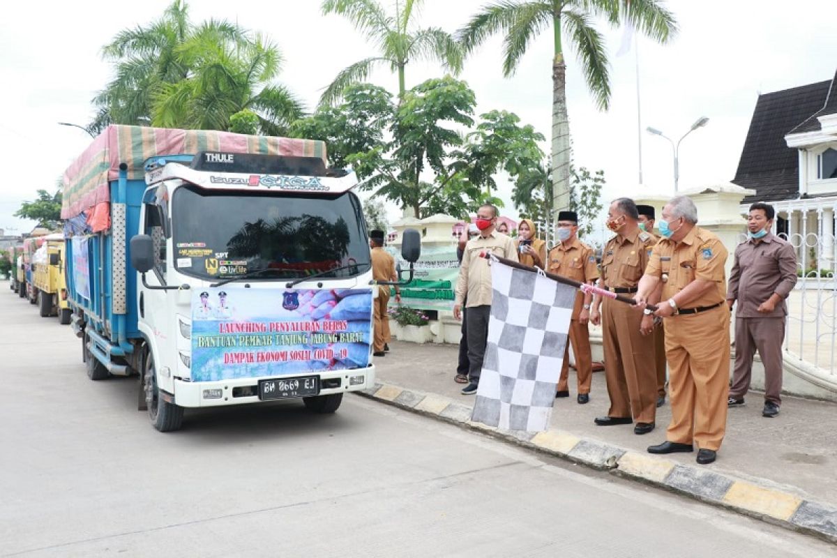 20.935 warga terdampak COVID-19 di Tanjabbar akan terima bantuan sembako