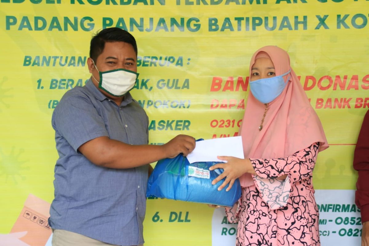 Muhammadiyah COVID-19 Command Center salurkan bantuan untuk warga Pabasko