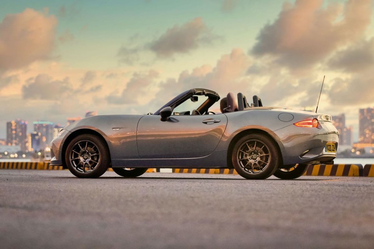 Mazda luncurkan MX-5 R-Sport hanya 150 unit di Inggris