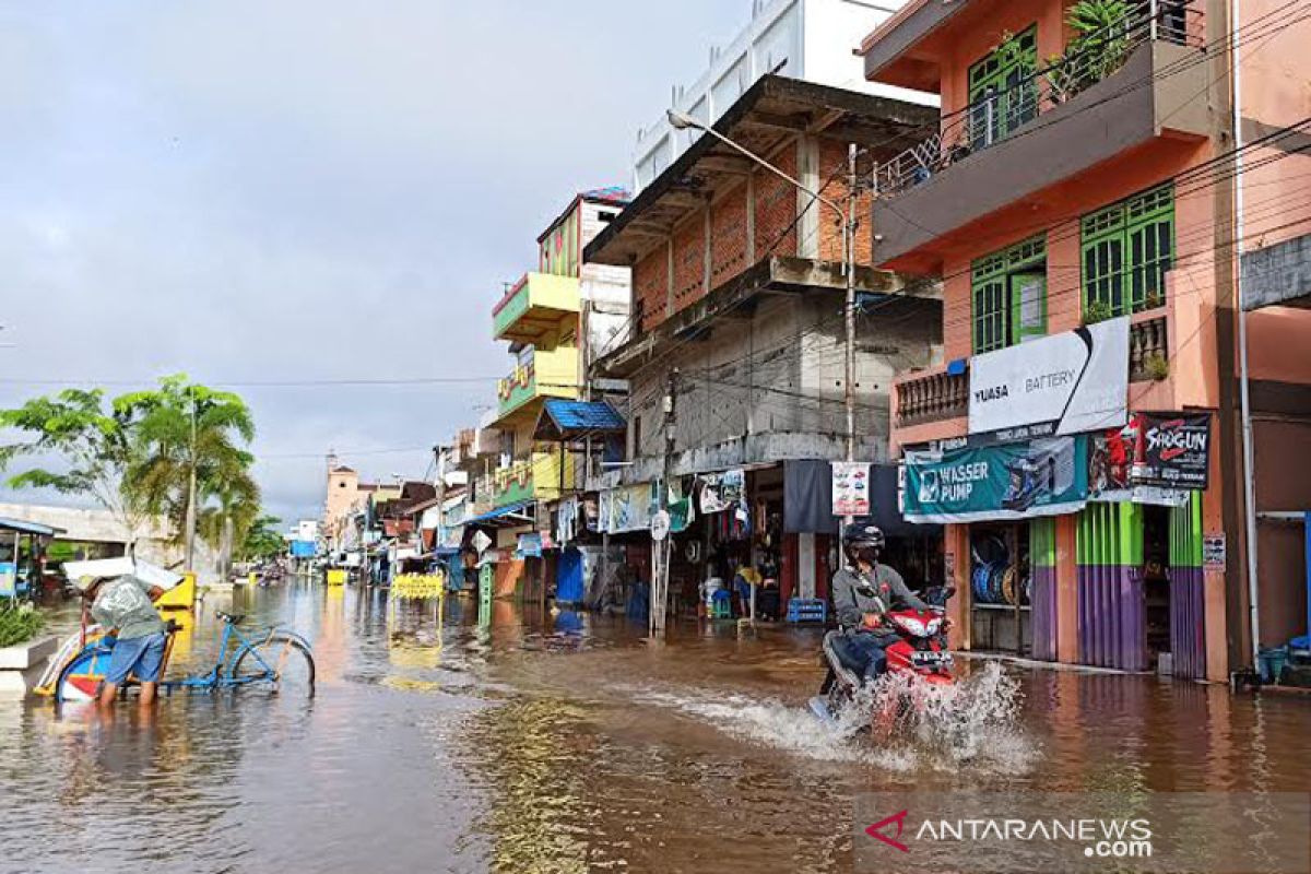 Barito Utara Kalteng  kembali terendam banjir luapan sungai Barito