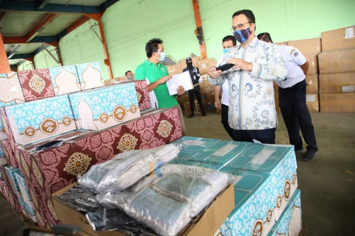 Gubernur Anies segera distribusikan 20 juta masker buat warga Jakarta