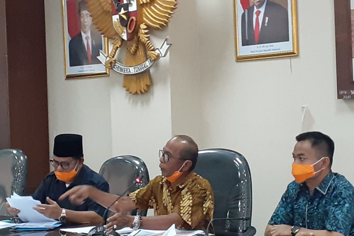 Tiga fraksi DPRD Sumbar ultimatum Gubernur terkait pencairan BLT