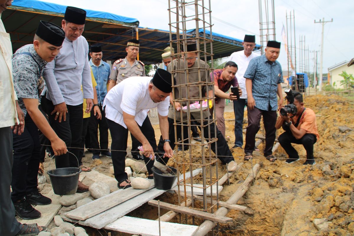 Pemkab labuhanbatu bertekad makmurkan Masjid