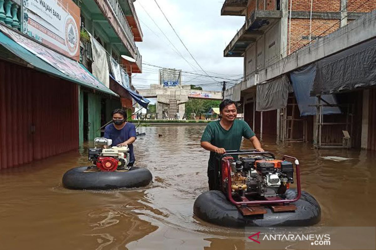 Banjir di Barito Utara meluas dengan ketinggian air capai 2 meter