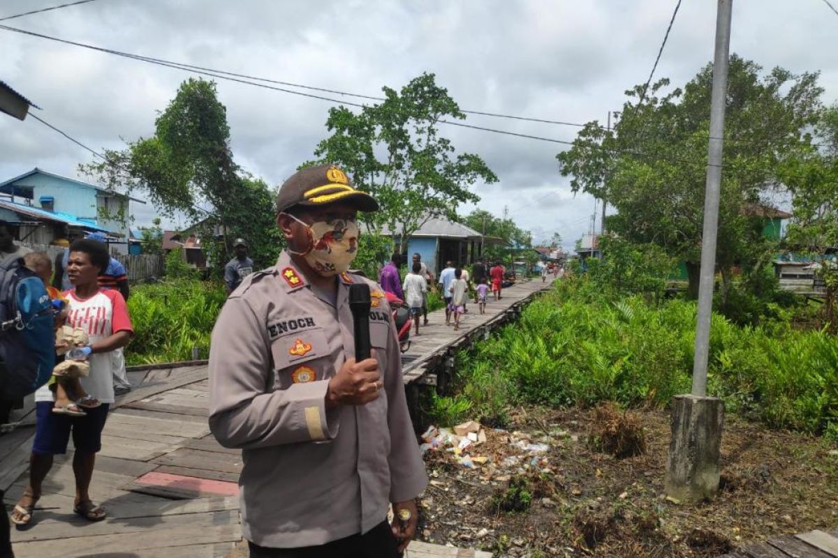 Kapolres Asmat imbau Warga Kali Cemnes Asmat ikuti anjuran pemerintah cegah Corona