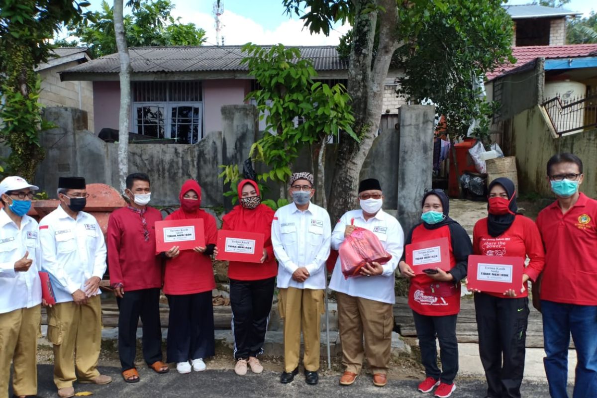 Yayasan Jantung Kaltim bagikan 200 paket sembako